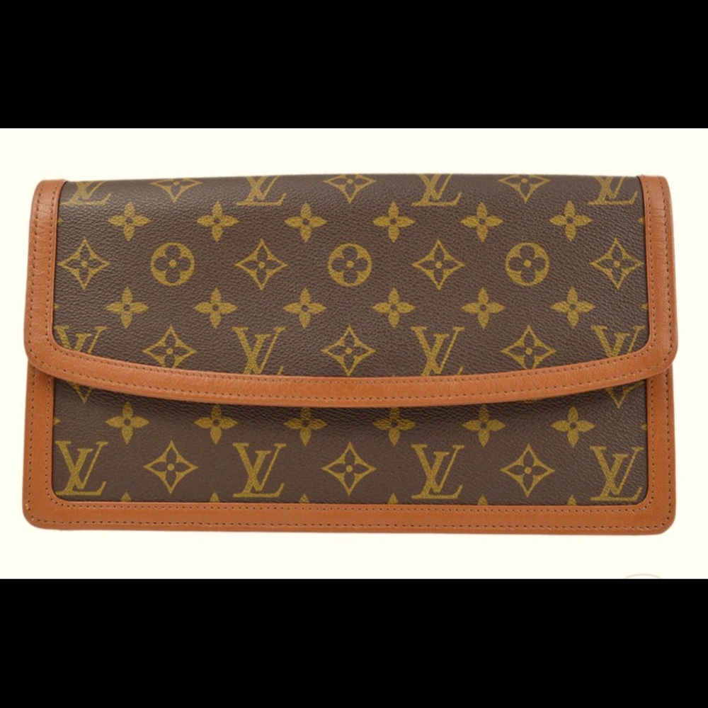 Louis Vuitton monogram clutch